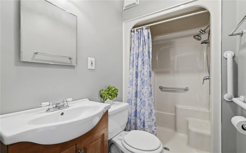 54 Downer Ave, Uniontown, 15401, 2 Bedrooms Bedrooms, ,3 BathroomsBathrooms,Residential,For Sale,Downer Ave,1750369
