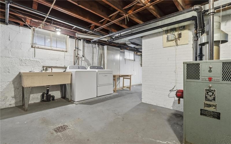 54 Downer Ave, Uniontown, 15401, 2 Bedrooms Bedrooms, ,3 BathroomsBathrooms,Residential,For Sale,Downer Ave,1750369