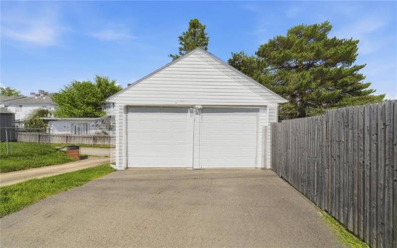 54 Downer Ave, Uniontown, 15401, 2 Bedrooms Bedrooms, ,3 BathroomsBathrooms,Residential,For Sale,Downer Ave,1750369