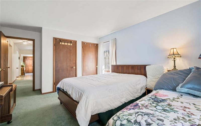 1242 La Belle Vue Rd, Vandergrift, 15690, 3 Bedrooms Bedrooms, 8 Rooms Rooms,2 BathroomsBathrooms,Residential,For Sale,La Belle Vue Rd,1750372
