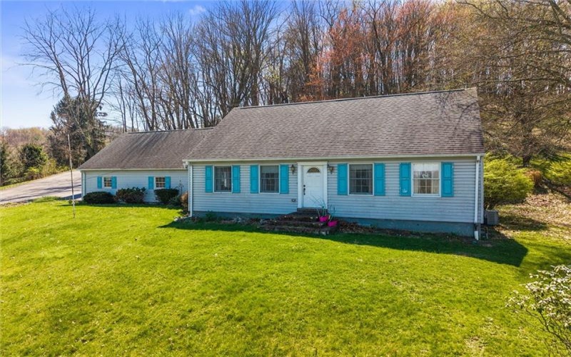 1242 La Belle Vue Rd, Vandergrift, 15690, 3 Bedrooms Bedrooms, 8 Rooms Rooms,2 BathroomsBathrooms,Residential,For Sale,La Belle Vue Rd,1750372