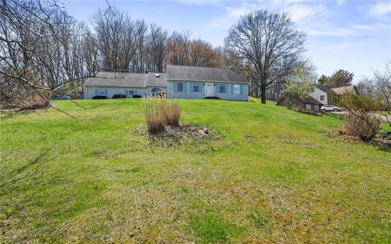 1242 La Belle Vue Rd, Vandergrift, 15690, 3 Bedrooms Bedrooms, 8 Rooms Rooms,2 BathroomsBathrooms,Residential,For Sale,La Belle Vue Rd,1750372