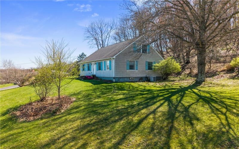 1242 La Belle Vue Rd, Vandergrift, 15690, 3 Bedrooms Bedrooms, 8 Rooms Rooms,2 BathroomsBathrooms,Residential,For Sale,La Belle Vue Rd,1750372