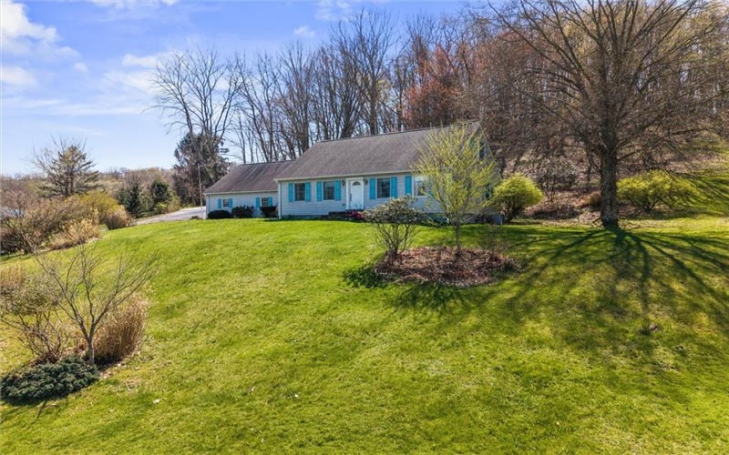 1242 La Belle Vue Rd, Vandergrift, 15690, 3 Bedrooms Bedrooms, 8 Rooms Rooms,2 BathroomsBathrooms,Residential,For Sale,La Belle Vue Rd,1750372