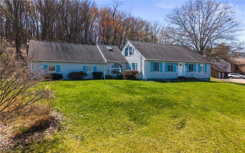 1242 La Belle Vue Rd, Vandergrift, 15690, 3 Bedrooms Bedrooms, 8 Rooms Rooms,2 BathroomsBathrooms,Residential,For Sale,La Belle Vue Rd,1750372