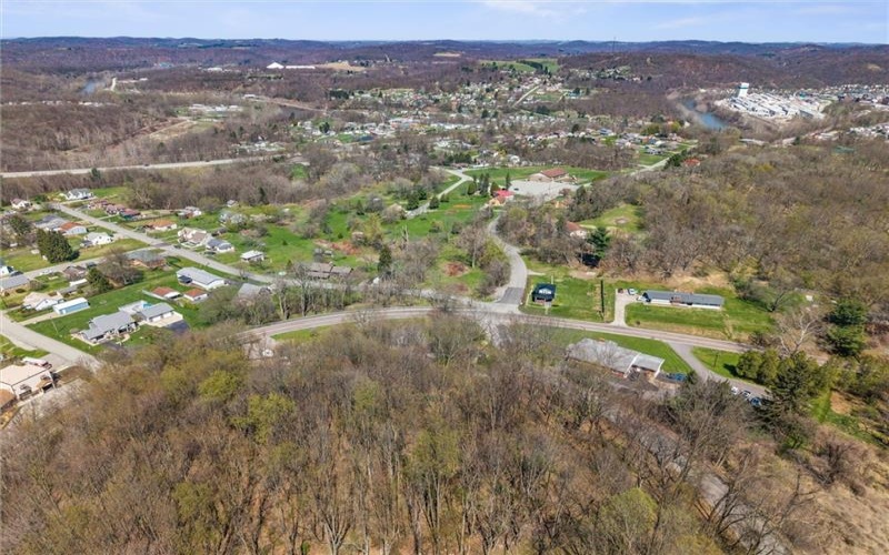1242 La Belle Vue Rd, Vandergrift, 15690, 3 Bedrooms Bedrooms, 8 Rooms Rooms,2 BathroomsBathrooms,Residential,For Sale,La Belle Vue Rd,1750372