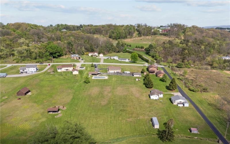 1416 Brinkerton Rd, Greensburg, 15601, 3 Bedrooms Bedrooms, 8 Rooms Rooms,3 BathroomsBathrooms,Residential,For Sale,Brinkerton Rd,1750397