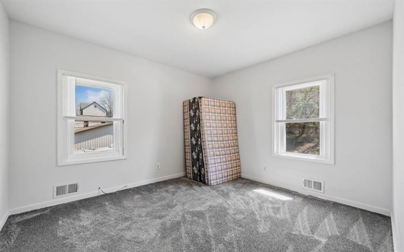 602 Division STREET, Jeannette, 15644, ,Multi-unit,For Sale,Division,1750400