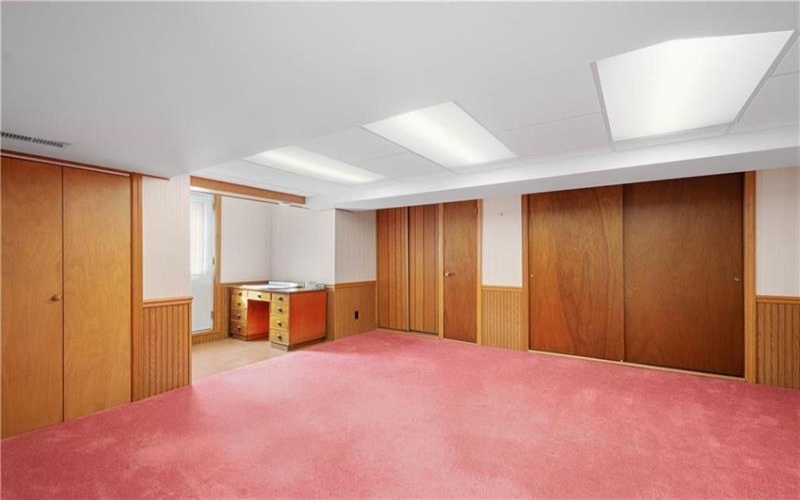 180 HILLTOP LANE, Washington, 15301, 2 Bedrooms Bedrooms, 7 Rooms Rooms,1.1 BathroomsBathrooms,Residential,For Sale,HILLTOP LANE,1748897