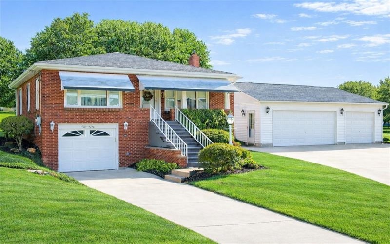 180 HILLTOP LANE, Washington, 15301, 2 Bedrooms Bedrooms, 7 Rooms Rooms,1.1 BathroomsBathrooms,Residential,For Sale,HILLTOP LANE,1748897