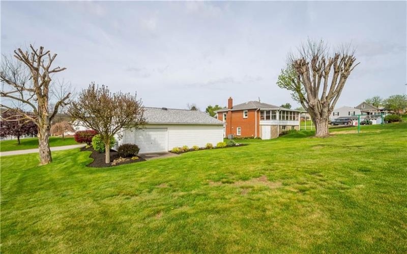 180 HILLTOP LANE, Washington, 15301, 2 Bedrooms Bedrooms, 7 Rooms Rooms,1.1 BathroomsBathrooms,Residential,For Sale,HILLTOP LANE,1748897
