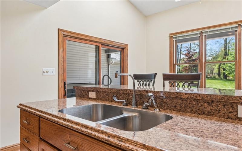 1140 Whitmore Rd, Irwin, 15642, 5 Bedrooms Bedrooms, 14 Rooms Rooms,5.1 BathroomsBathrooms,Residential,For Sale,Whitmore Rd,1750413