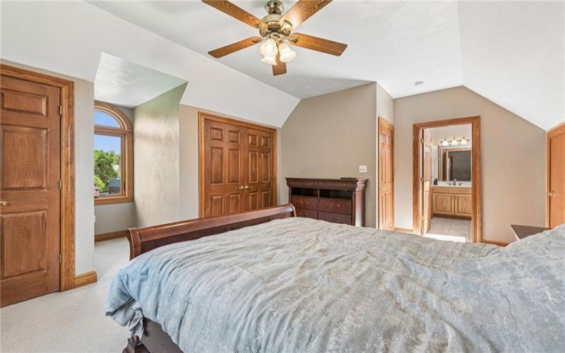 1140 Whitmore Rd, Irwin, 15642, 5 Bedrooms Bedrooms, 14 Rooms Rooms,5.1 BathroomsBathrooms,Residential,For Sale,Whitmore Rd,1750413
