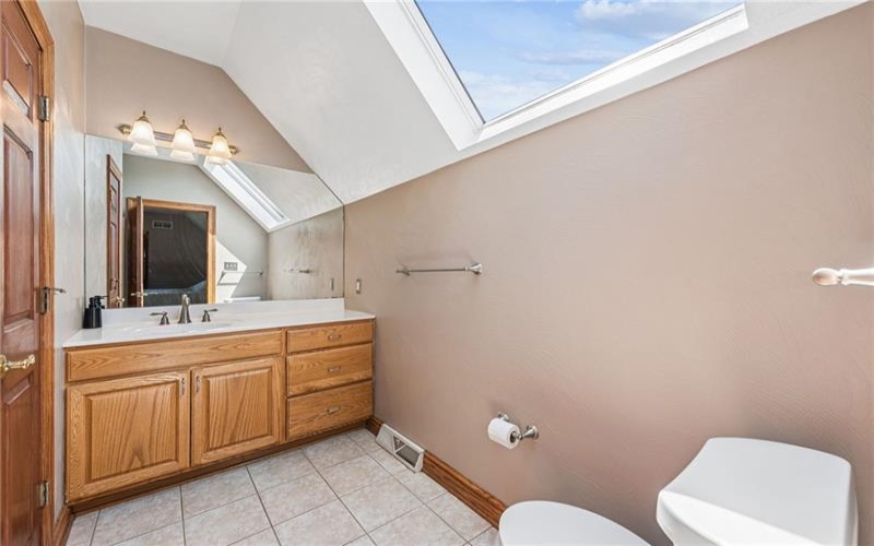 1140 Whitmore Rd, Irwin, 15642, 5 Bedrooms Bedrooms, 14 Rooms Rooms,5.1 BathroomsBathrooms,Residential,For Sale,Whitmore Rd,1750413