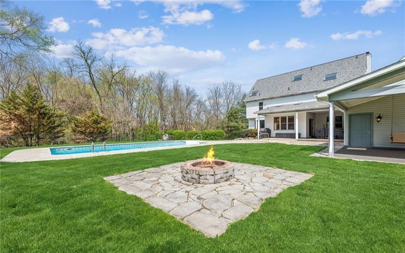 1140 Whitmore Rd, Irwin, 15642, 5 Bedrooms Bedrooms, 14 Rooms Rooms,5.1 BathroomsBathrooms,Residential,For Sale,Whitmore Rd,1750413