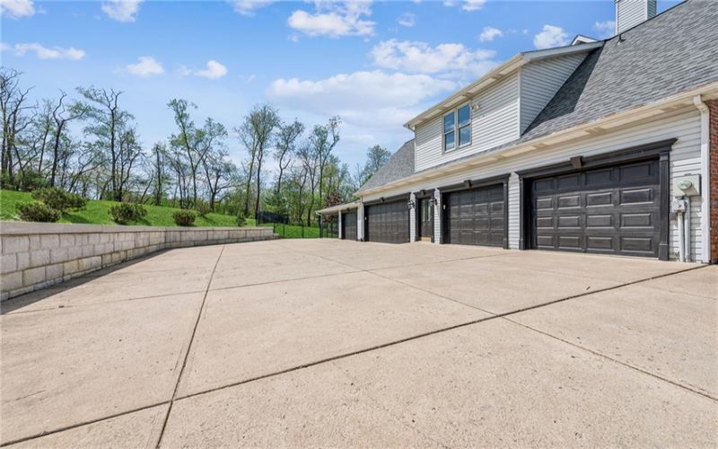 1140 Whitmore Rd, Irwin, 15642, 5 Bedrooms Bedrooms, 14 Rooms Rooms,5.1 BathroomsBathrooms,Residential,For Sale,Whitmore Rd,1750413