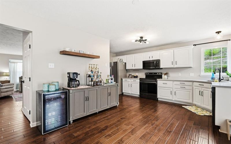 220 Maple Ridge Drive, Canonsburg, 15317, 3 Bedrooms Bedrooms, ,2.1 BathroomsBathrooms,Residential,For Sale,Maple Ridge Drive,1748949