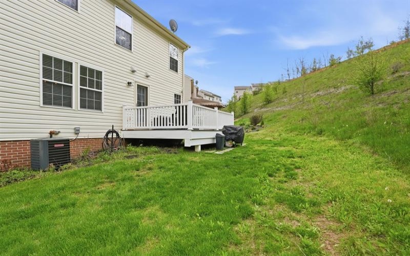 220 Maple Ridge Drive, Canonsburg, 15317, 3 Bedrooms Bedrooms, ,2.1 BathroomsBathrooms,Residential,For Sale,Maple Ridge Drive,1748949