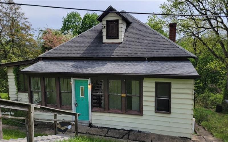 123 Sims Ln, Charleroi, 15022, 3 Bedrooms Bedrooms, ,1 BathroomBathrooms,Residential,For Sale,Sims Ln,1748970