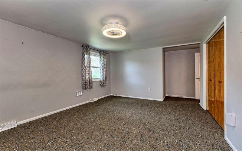 140 Keck Lane, Ruffs Dale, 15679, 3 Bedrooms Bedrooms, ,3 BathroomsBathrooms,Residential,For Sale,Keck Lane,1749019