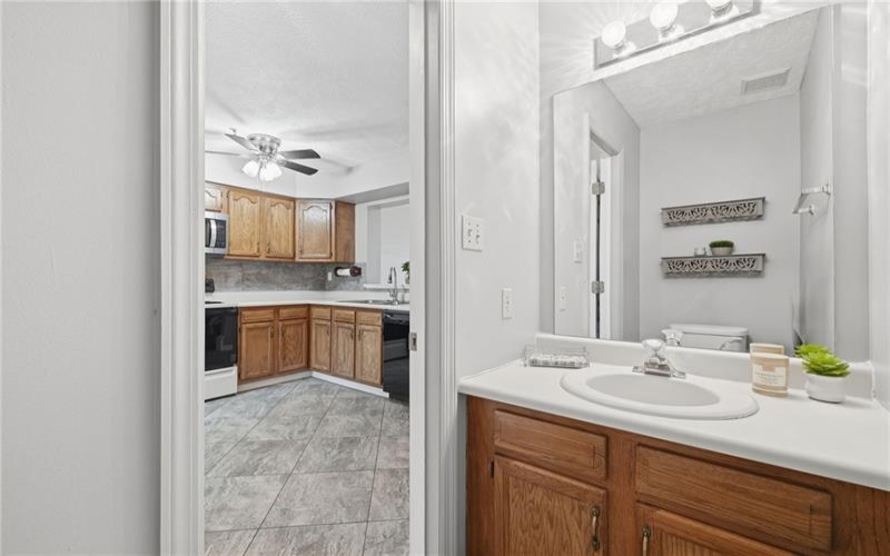 156 Meadowview Dr, Canonsburg, 15317, 2 Bedrooms Bedrooms, ,1.1 BathroomsBathrooms,Residential,For Sale,Meadowview Dr,1749025