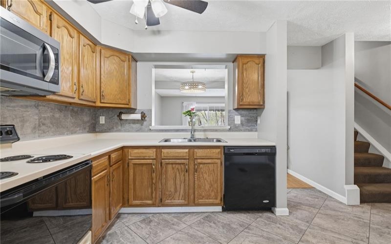 156 Meadowview Dr, Canonsburg, 15317, 2 Bedrooms Bedrooms, ,1.1 BathroomsBathrooms,Residential,For Sale,Meadowview Dr,1749025