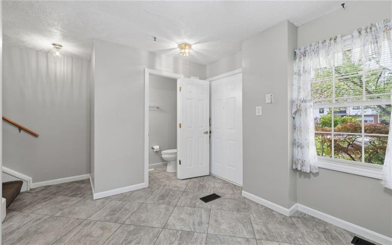 156 Meadowview Dr, Canonsburg, 15317, 2 Bedrooms Bedrooms, ,1.1 BathroomsBathrooms,Residential,For Sale,Meadowview Dr,1749025