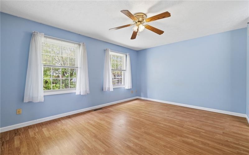 156 Meadowview Dr, Canonsburg, 15317, 2 Bedrooms Bedrooms, ,1.1 BathroomsBathrooms,Residential,For Sale,Meadowview Dr,1749025