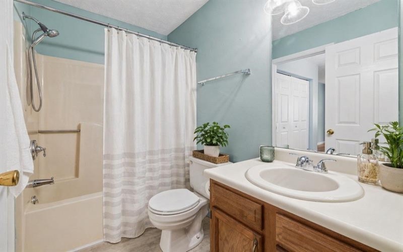 156 Meadowview Dr, Canonsburg, 15317, 2 Bedrooms Bedrooms, ,1.1 BathroomsBathrooms,Residential,For Sale,Meadowview Dr,1749025