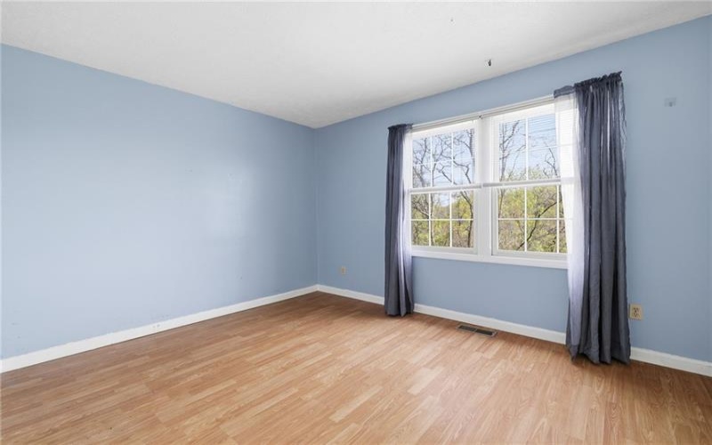 156 Meadowview Dr, Canonsburg, 15317, 2 Bedrooms Bedrooms, ,1.1 BathroomsBathrooms,Residential,For Sale,Meadowview Dr,1749025