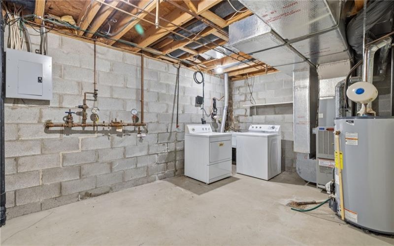 156 Meadowview Dr, Canonsburg, 15317, 2 Bedrooms Bedrooms, ,1.1 BathroomsBathrooms,Residential,For Sale,Meadowview Dr,1749025
