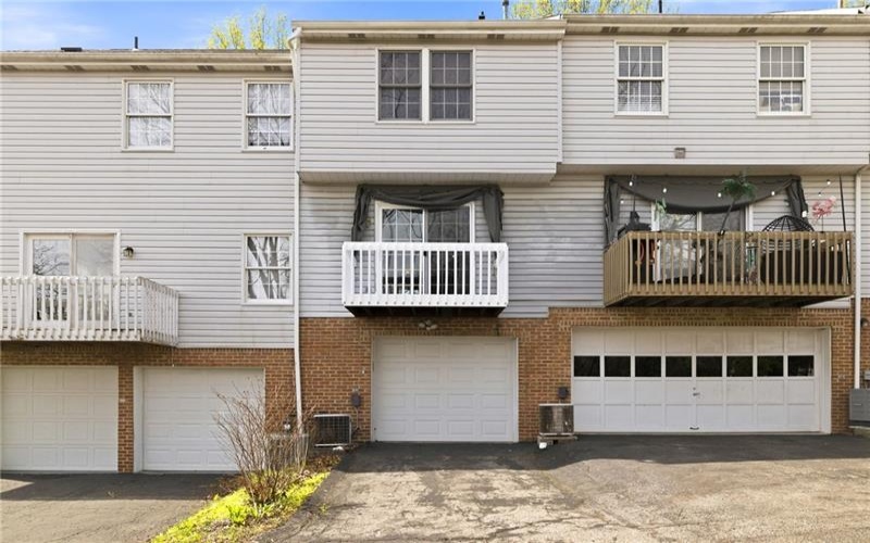 156 Meadowview Dr, Canonsburg, 15317, 2 Bedrooms Bedrooms, ,1.1 BathroomsBathrooms,Residential,For Sale,Meadowview Dr,1749025