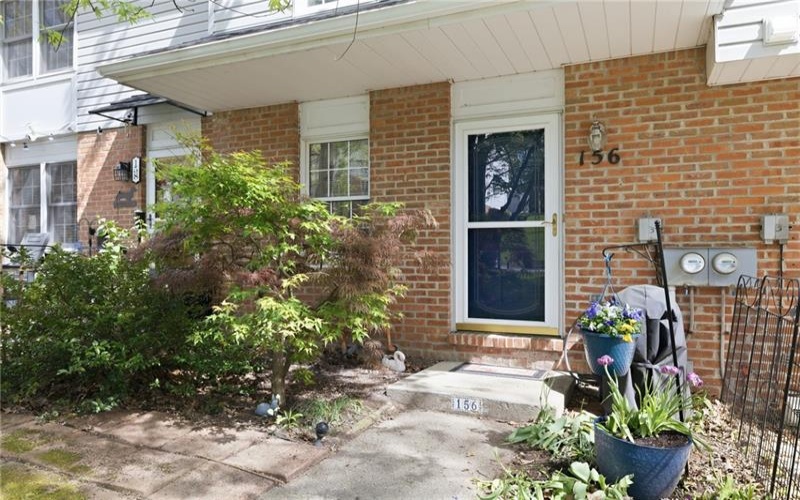 156 Meadowview Dr, Canonsburg, 15317, 2 Bedrooms Bedrooms, ,1.1 BathroomsBathrooms,Residential,For Sale,Meadowview Dr,1749025
