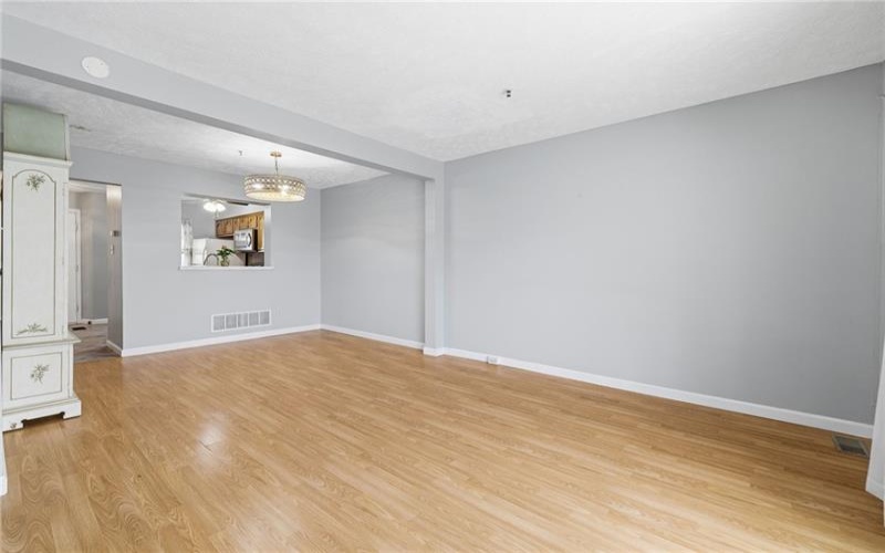 156 Meadowview Dr, Canonsburg, 15317, 2 Bedrooms Bedrooms, ,1.1 BathroomsBathrooms,Residential,For Sale,Meadowview Dr,1749025