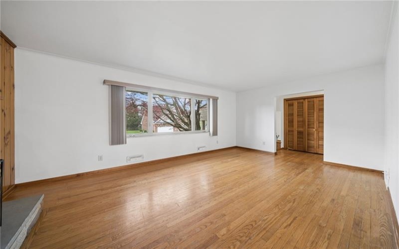 204 LIBERTY, ROSTRAVER TWP, 15012, ,Multi-unit,For Sale,LIBERTY,1750452