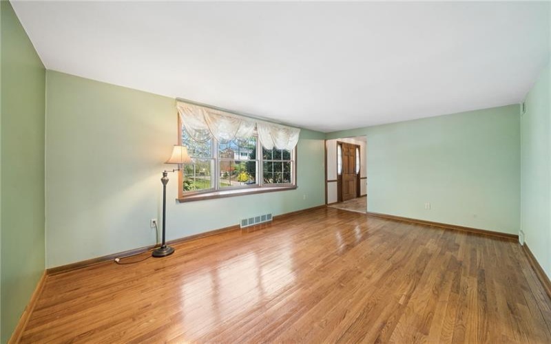 3902 Glencoe Ct, Murrysville, 15668, 4 Bedrooms Bedrooms, 9 Rooms Rooms,2.1 BathroomsBathrooms,Residential,For Sale,Glencoe Ct,1749029