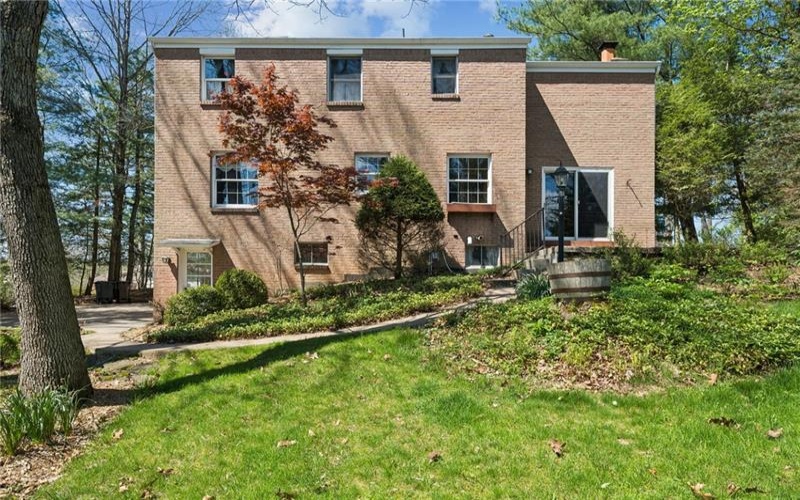 3902 Glencoe Ct, Murrysville, 15668, 4 Bedrooms Bedrooms, 9 Rooms Rooms,2.1 BathroomsBathrooms,Residential,For Sale,Glencoe Ct,1749029