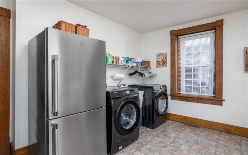 139 Main St, Claysville, 15323, 5 Bedrooms Bedrooms, 13 Rooms Rooms,2.1 BathroomsBathrooms,Residential,For Sale,Main St,1750459