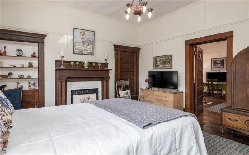 139 Main St, Claysville, 15323, 5 Bedrooms Bedrooms, 13 Rooms Rooms,2.1 BathroomsBathrooms,Residential,For Sale,Main St,1750459