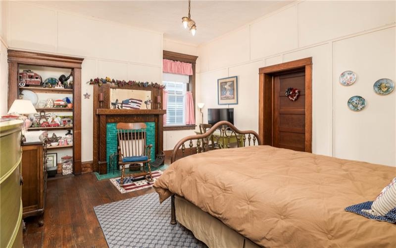139 Main St, Claysville, 15323, 5 Bedrooms Bedrooms, 13 Rooms Rooms,2.1 BathroomsBathrooms,Residential,For Sale,Main St,1750459