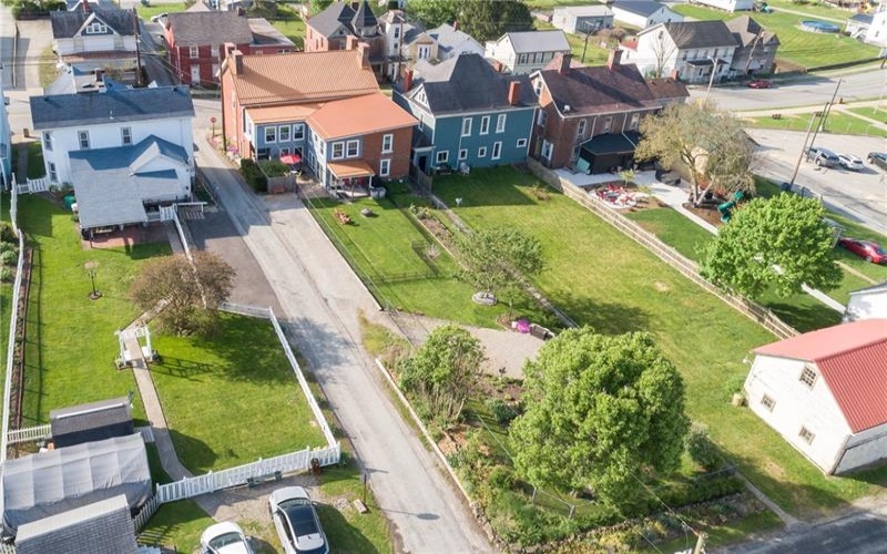 139 Main St, Claysville, 15323, 5 Bedrooms Bedrooms, 13 Rooms Rooms,2.1 BathroomsBathrooms,Residential,For Sale,Main St,1750459
