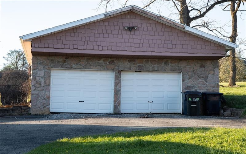 262 Durst Rd, Irwin, 15642, 3 Bedrooms Bedrooms, 8 Rooms Rooms,1.1 BathroomsBathrooms,Residential,For Sale,Durst Rd,1749056