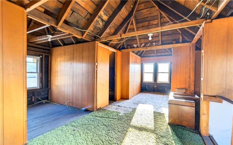 88 Byrer Avenue, Uniontown, 15401, 4 Bedrooms Bedrooms, 10 Rooms Rooms,1.1 BathroomsBathrooms,Residential,For Sale,Byrer Avenue,1750473