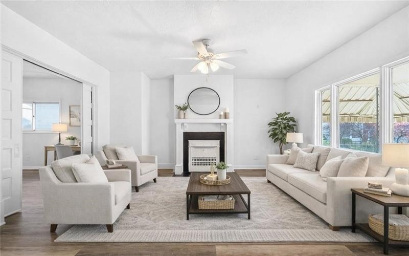 88 Byrer Avenue, Uniontown, 15401, 4 Bedrooms Bedrooms, 10 Rooms Rooms,1.1 BathroomsBathrooms,Residential,For Sale,Byrer Avenue,1750473