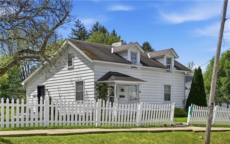 164 Pittsburgh Street, Delmont, 15626, 2 Bedrooms Bedrooms, 6 Rooms Rooms,2 BathroomsBathrooms,Residential,For Sale,Pittsburgh Street,1749109