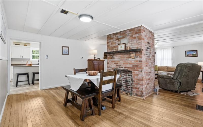 164 Pittsburgh Street, Delmont, 15626, 2 Bedrooms Bedrooms, 6 Rooms Rooms,2 BathroomsBathrooms,Residential,For Sale,Pittsburgh Street,1749109