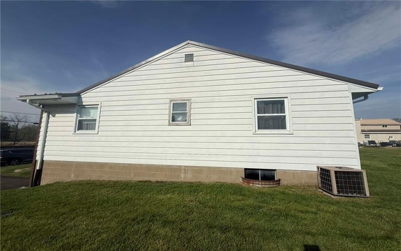 74 MAIN STREET, Fairchance, 15436, 3 Bedrooms Bedrooms, 7 Rooms Rooms,1 BathroomBathrooms,Residential,For Sale,MAIN STREET,1749115