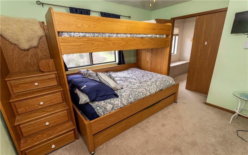 510 Kooser Cir, Hidden Valley, 15502, 3 Bedrooms Bedrooms, 6 Rooms Rooms,2 BathroomsBathrooms,Residential,For Sale,Kooser Cir,1749177
