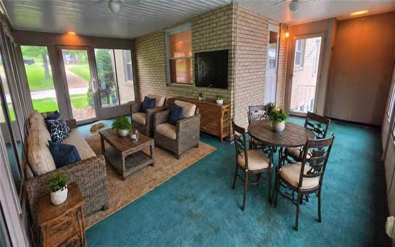 156 Oakland Ave, Uniontown, 15401, 4 Bedrooms Bedrooms, ,2.1 BathroomsBathrooms,Residential,For Sale,Oakland Ave,1750553