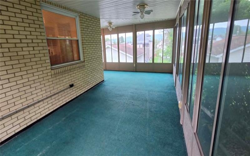 156 Oakland Ave, Uniontown, 15401, 4 Bedrooms Bedrooms, ,2.1 BathroomsBathrooms,Residential,For Sale,Oakland Ave,1750553